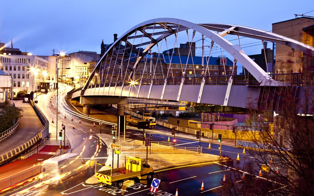 Sheffield_tram-bridge.jpg